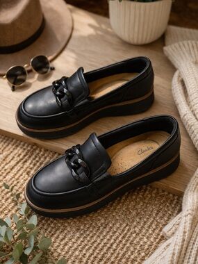 Clarks Collection Black Chain Loafers | Platform Comfort | Size 11W